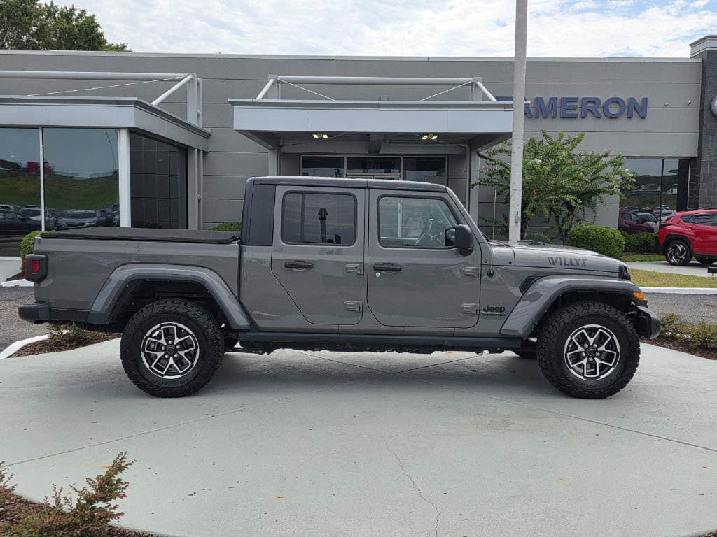 Used 2021 Jeep Gladiator Sport AWD/4WD image 35