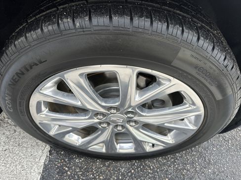 Used 2018 Cadillac XT5 Premium Luxury image 6