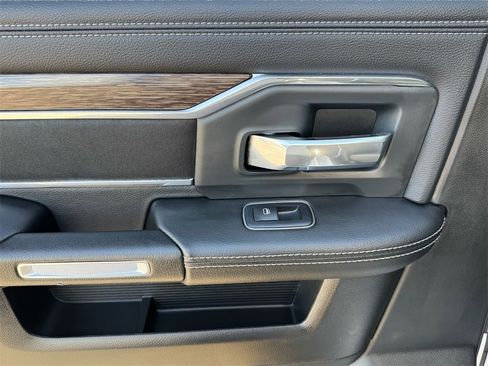 Used 2019 RAM 2500 Laramie image 18