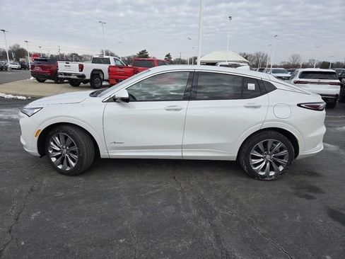 New 2026 Buick Envista Avenir image 26