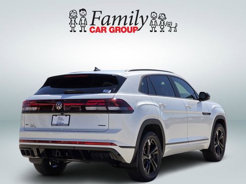 New 2026 Volkswagen Atlas Cross Sport SEL R-Line AWD/4WD image 4