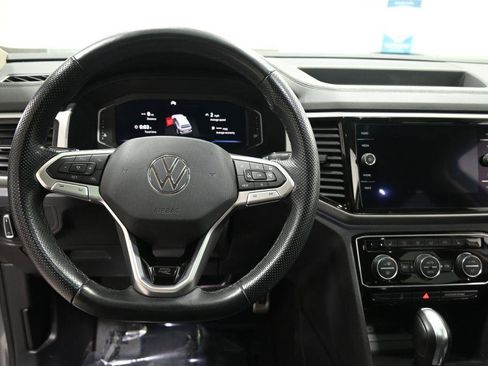 Used 2022 Volkswagen Atlas SEL R-Line AWD/4WD image 11