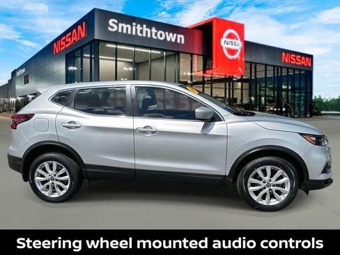 Certified 2022 Nissan Rogue Sport S image 7