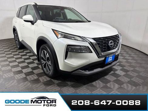 Used 2023 Nissan Rogue SV AWD/4WD image 2