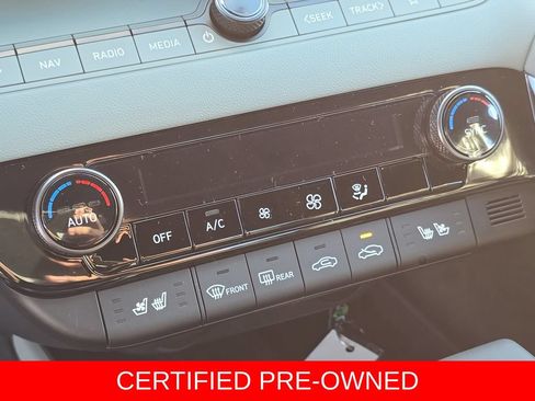 Used 2026 Hyundai Elantra Limited FWD image 21