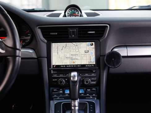 Used 2013 Porsche 911 Carrera 4 image 39