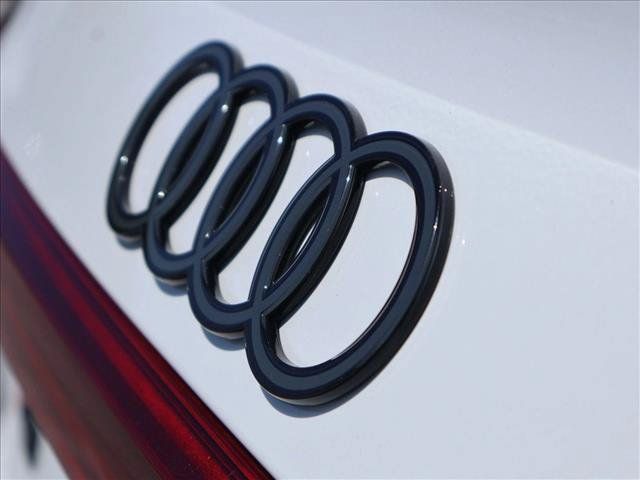 Used 2024 Audi Q8 e-tron Premium AWD/4WD image 29
