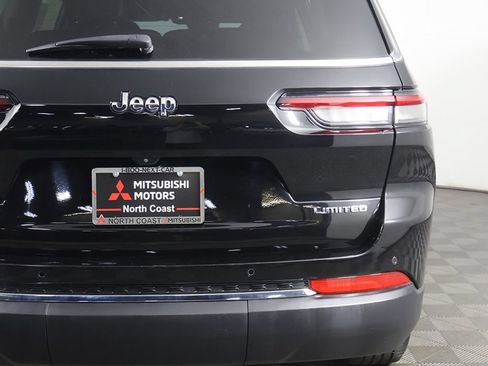 Used 2021 Jeep Grand Cherokee L Limited AWD/4WD image 17