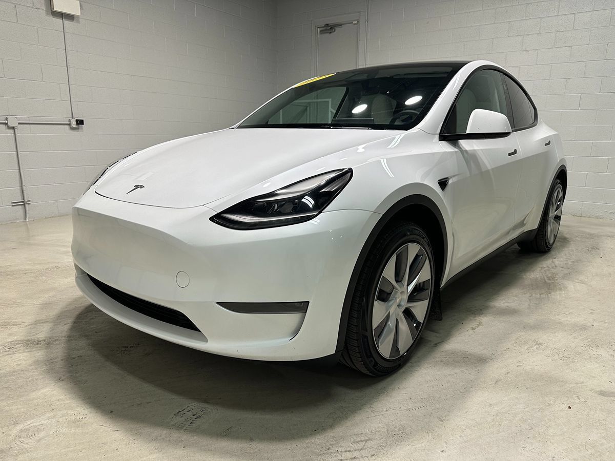 Used 2023 Tesla Model Y AWD image 19