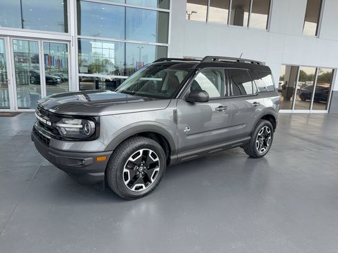 Certified 2022 Ford Bronco Sport Outer Banks w/ Tech Package AWD/4WD image 2