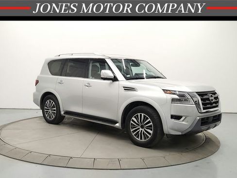 Used 2024 Nissan Armada SL image 1
