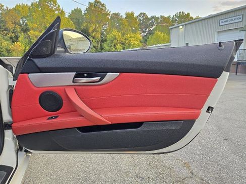 Used 2011 BMW Z4 sDrive35is image 29