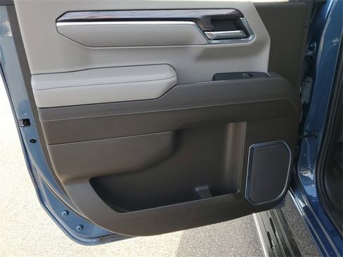 Used 2024 Chevrolet Silverado 1500 LTZ w/ Technology Package image 23