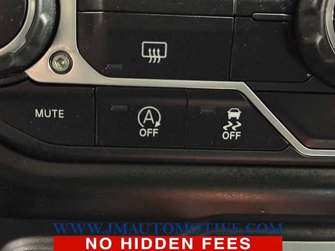 Used 2023 Jeep Gladiator Sport image 38