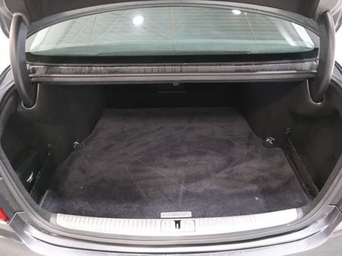 Used 2021 Genesis G90 3.3T Premium RWD image 38