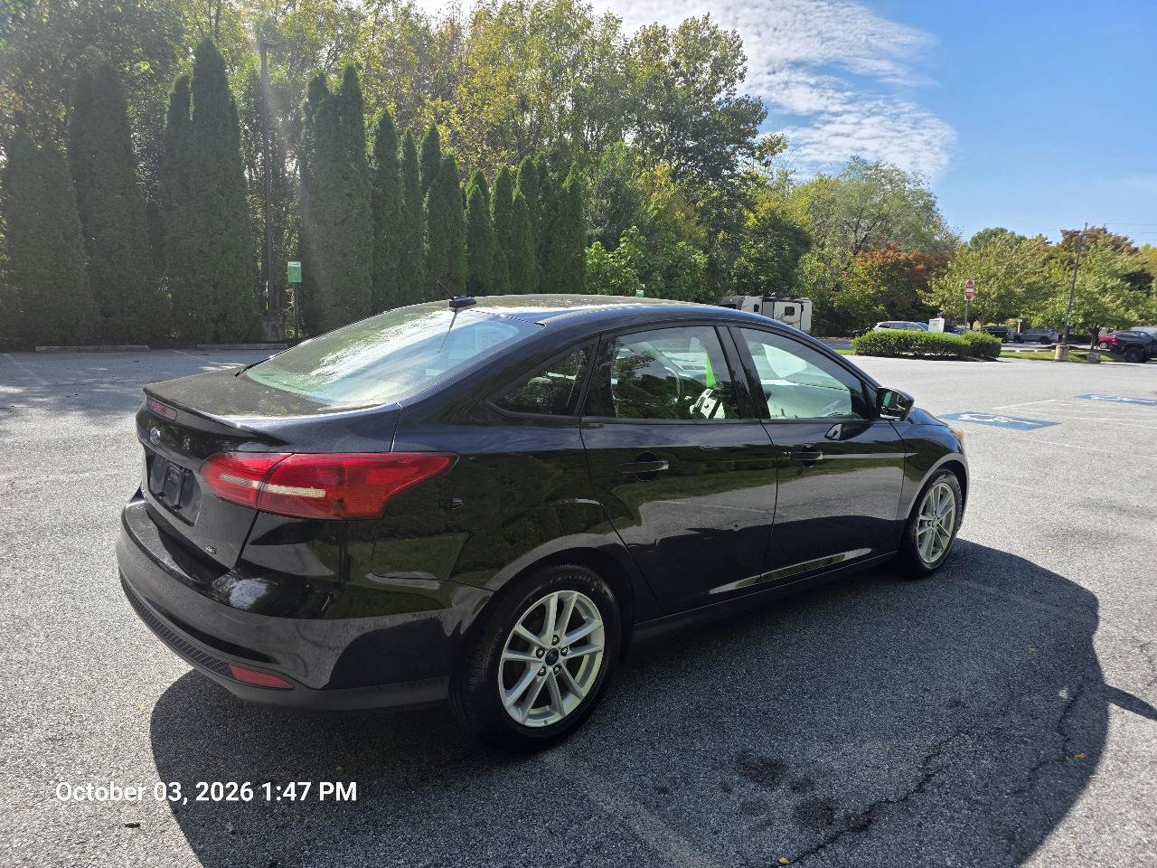 Used 2017 Ford Focus SE FWD image 6