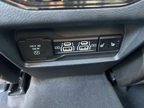 Used 2024 Jeep Grand Cherokee Limited image 22