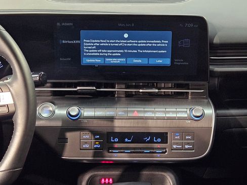 Used 2024 Hyundai Kona SEL FWD image 16