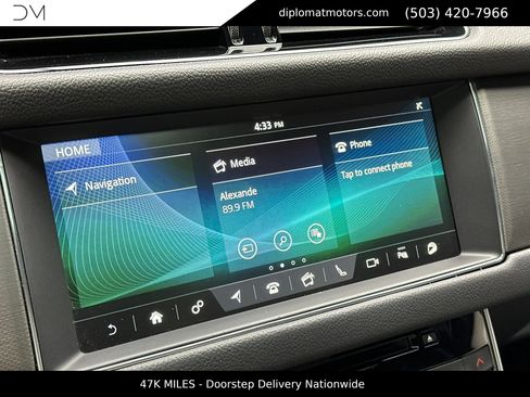 Used 2018 Jaguar XF S RWD image 38
