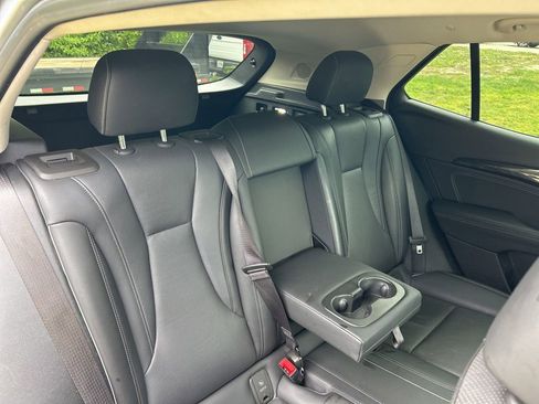 Used 2023 Buick Envision Essence image 42