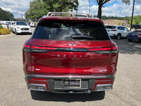 Certified 2023 INFINITI QX60 Sensory w/ Vision Package image 11