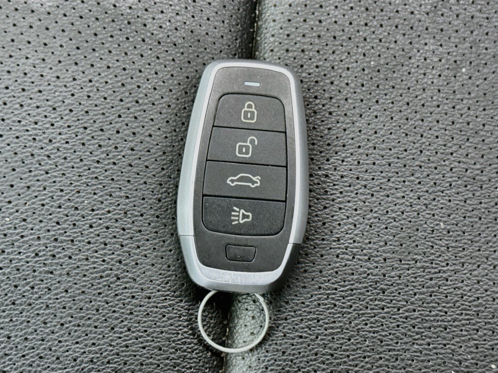 Used 2020 Kia Sportage EX AWD/4WD image 27