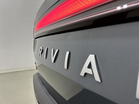 Used 2024 Rivian R1T Adventure AWD/4WD image 33