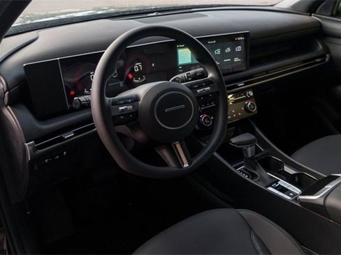 New 2025 Hyundai Santa Cruz SEL image 8