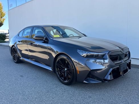 Certified 2026 BMW M5 w/ Carbon Package image 2