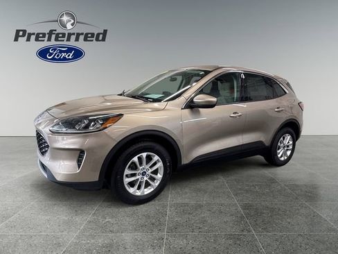 Used 2020 Ford Escape SE image 10