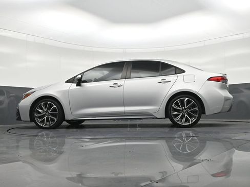 Used 2022 Toyota Corolla SE FWD image 25