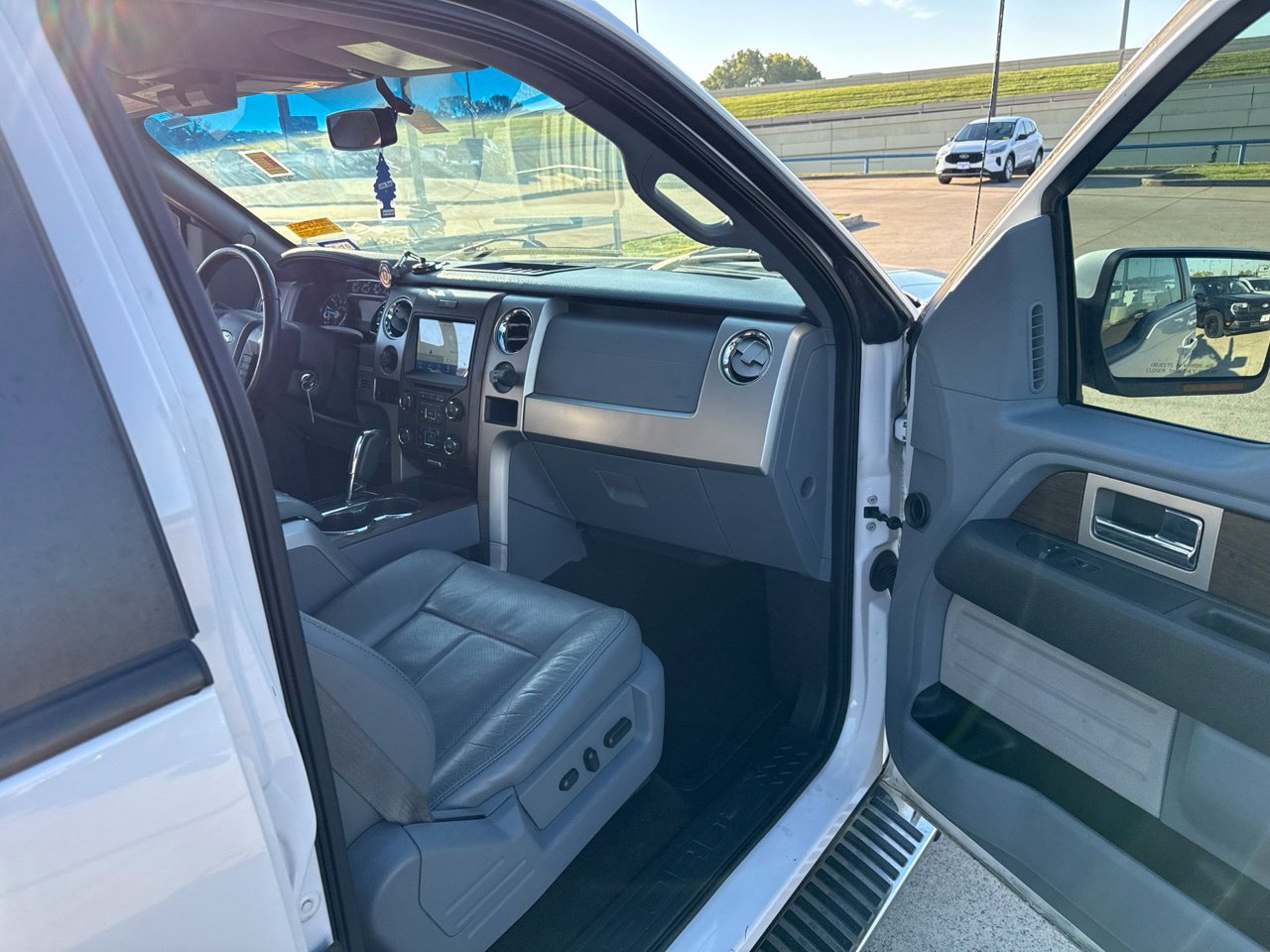 Used 2013 Ford F150 Lariat w/ Mid Equipment Group RWD image 14