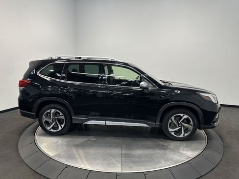 Used 2022 Subaru Forester Touring AWD/4WD image 8