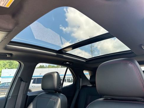 Used 2023 Chevrolet Equinox RS w/ LPO, Floor Liner Package FWD image 22