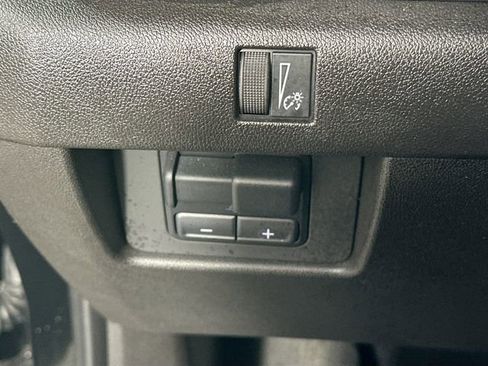 Used 2024 Chevrolet Colorado Z71 w/ Z71 Convenience Package 2 image 10