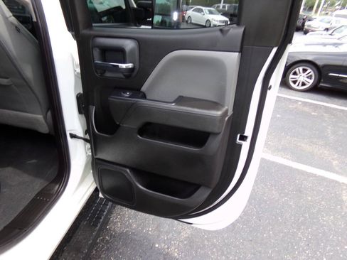Used 2019 Chevrolet Silverado 1500 W/T w/ WT Convenience Package AWD/4WD image 22
