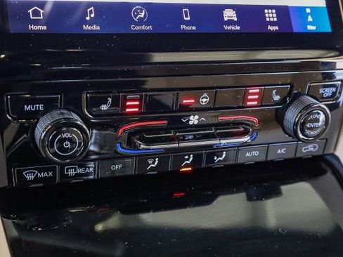 New 2025 Jeep Grand Cherokee Limited image 19