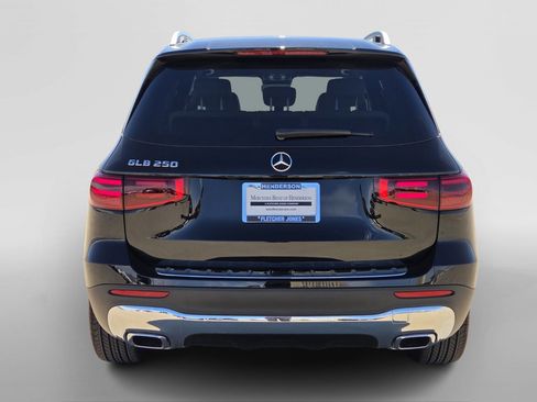New 2026 Mercedes-Benz GLB 250 image 4