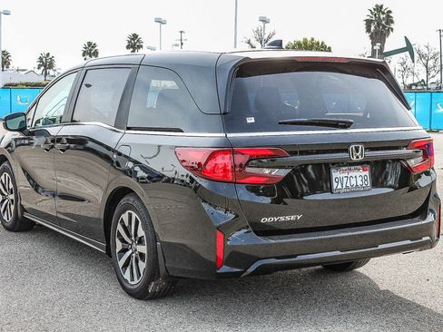 Used 2026 Honda Odyssey EX-L image 7