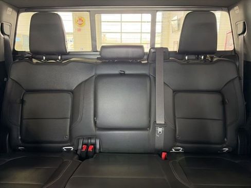 Used 2021 Chevrolet Silverado 1500 RST w/ Redline Edition AWD/4WD image 15