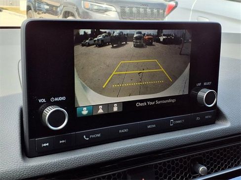 Used 2023 Honda Civic Sport image 4