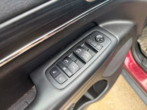 Used 2021 Jeep Grand Cherokee Limited w/ Luxury Group II AWD/4WD image 11