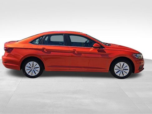 Used 2019 Volkswagen Jetta S FWD image 2