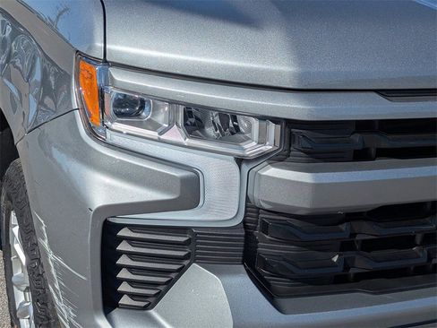 Used 2024 Chevrolet Silverado 1500 RST w/ Z71 Off-Road Package image 9