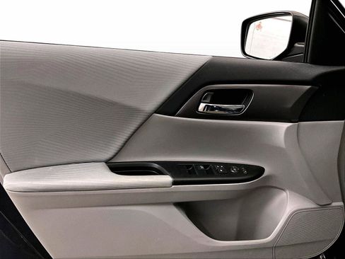Used 2014 Honda Accord LX image 23