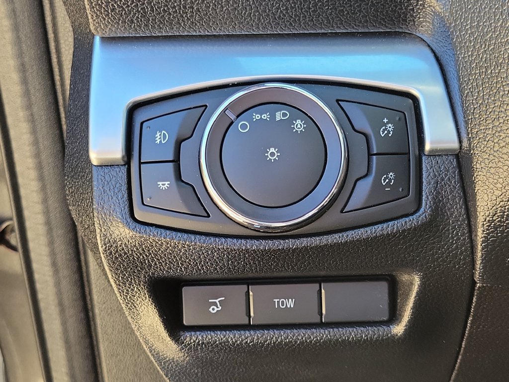 Used 2017 Ford Explorer Limited AWD/4WD image 24