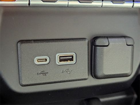 Used 2020 GMC Sierra 1500 SLT w/ SLT Premium Plus Package image 15