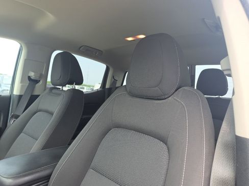 Used 2019 Chevrolet Colorado LT w/ LT Convenience Package AWD/4WD image 11