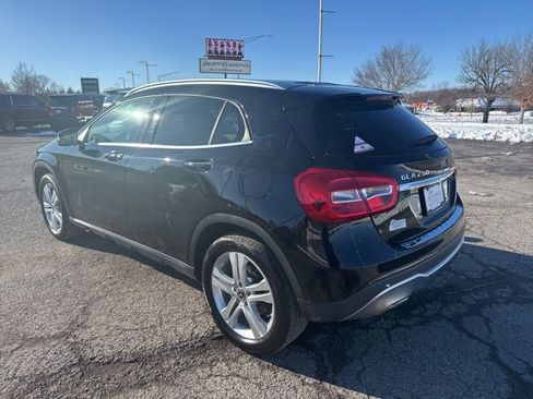 Used 2019 Mercedes-Benz GLA 250 4MATIC image 9