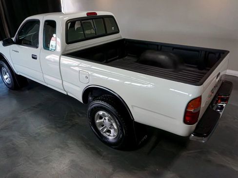 Used 1997 Toyota Tacoma 4x4 Xtracab V6 image 30